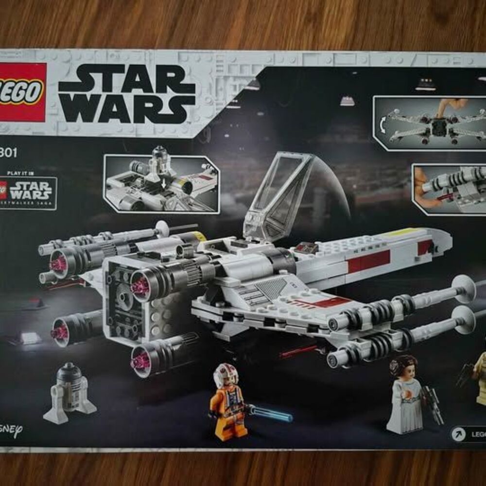 LEGO Star Wars Luke Skywalker's X-Wing Fighter 75301